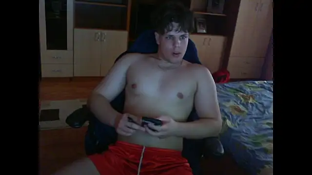 Snapshot of GymGuy0505 chatting on 01/10/26, 01:24 GymGuy0505 online show from 01/10/26, 01:24