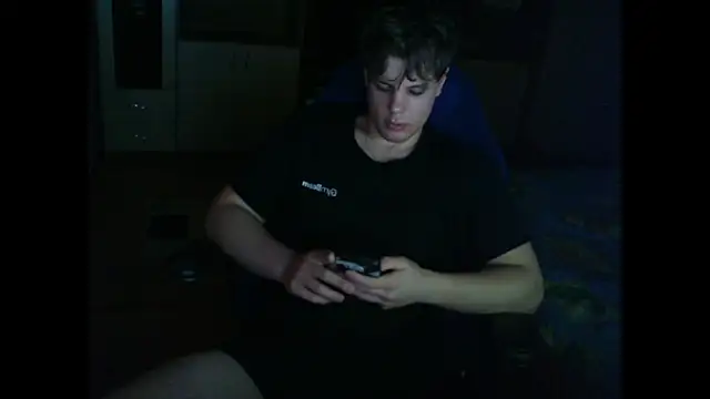 Snapshot of GymGuy0505 chatting on 01/12/26, 03:50 GymGuy0505 online show from 01/12/26, 03:50