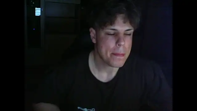 Snapshot of GymGuy0505 chatting on 02/15/26, 08:16 GymGuy0505 online show from 02/15/26, 08:16