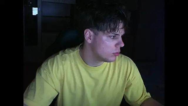 Snapshot of GymGuy0505 chatting on 02/22/26, 09:46 GymGuy0505 online show from 02/22/26, 09:46