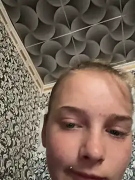 Snapshot of Barbika19 chatting on 06/21/26, 10:40 Barbika19 online show from 06/21/26, 10:40