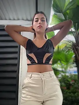 Snapshot of Valeria-escobar chatting on 07/22/26, 11:24 Valeria-escobar online show from 07/22/26, 11:24