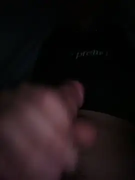 Snapshot of claudio18anni chatting on 12/20/25, 12:18 claudio18anni online show from 12/20/25, 12:18