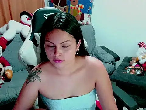 milk hot mafe online show from 12/19/25, 03:57