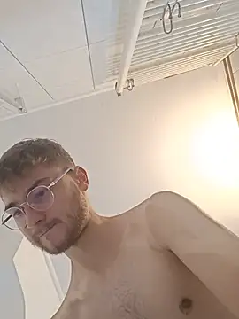 Max69690 online show from 07/06/26, 06:54
