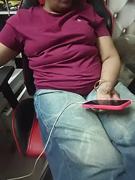 butterflyslay online show from 04/13/26, 04:23