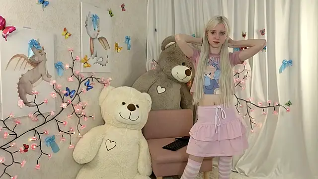 ViollaBloom online show from 01/09/26, 01:41