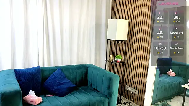 ViollaBloom online show from 02/20/26, 06:26