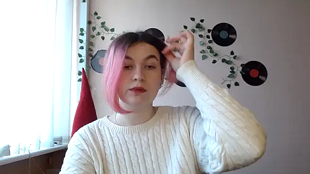 Aura  Myst online show from 12/18/25, 12:44