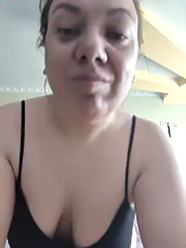 Snapshot of LimonLoveqw chatting on 04/05/26, 07:05 LimonLoveqw online show from 04/05/26, 07:05