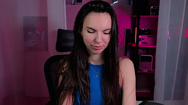 Snapshot of AliceLidell chatting on 03/12/26, 05:02 AliceLidell online show from 03/12/26, 05:02