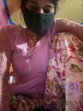 Aaisha 01 online show from 01/18/26, 03:49