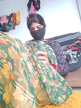 Snapshot of Aaisha_01 chatting on 07/21/26, 02:47 Aaisha 01 online show from 07/21/26, 02:47