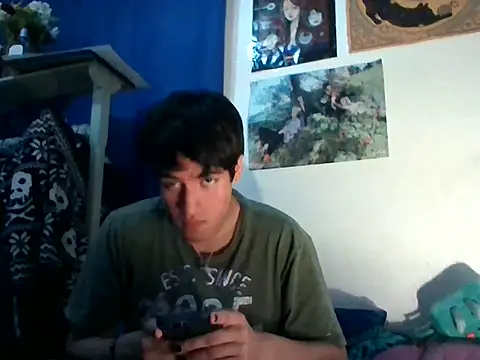 Snapshot of isalexhot chatting on 12/19/25, 08:38 isalexhot online show from 12/19/25, 08:38