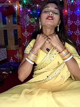 Snapshot of Sweet-priyaa chatting on 04/03/26, 01:03 Sweet-priyaa online show from 04/03/26, 01:03