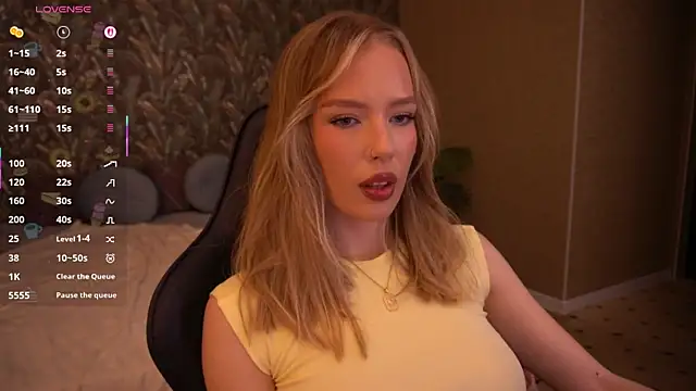 MollyyMayy online show from 05/23/26, 04:44
