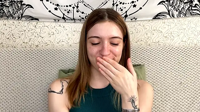 Snapshot of Shining_Robi chatting on 04/01/26, 01:23 Shining Robi online show from 04/01/26, 01:23