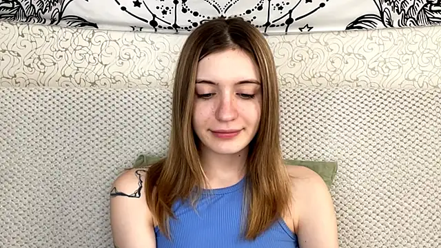 Snapshot of Shining_Robi chatting on 04/05/26, 01:19 Shining Robi online show from 04/05/26, 01:19