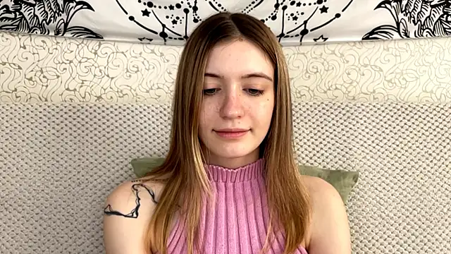 Snapshot of Shining_Robi chatting on 04/15/26, 01:29 Shining Robi online show from 04/15/26, 01:29