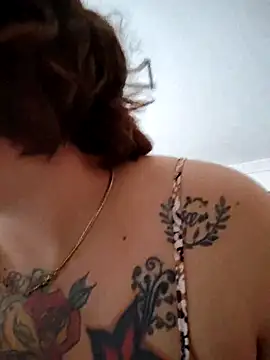 Divine Pouvoir online show from 02/07/26, 08:01