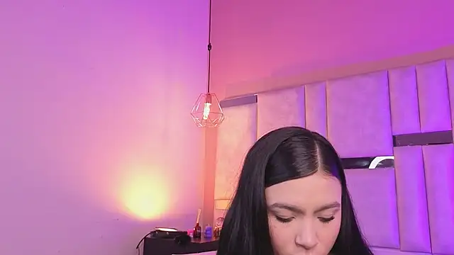 Snapshot of kylie_river chatting on 05/23/26, 11:36 kylie river online show from 05/23/26, 11:36