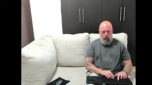 Aurora and the beast online show from 03/02/26, 06:15