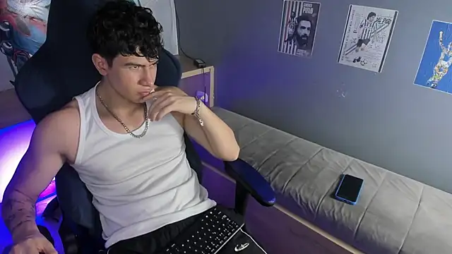 Criss Adams online show from 01/14/26, 02:06