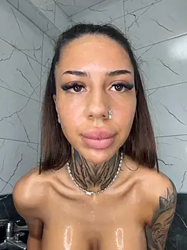 Snapshot of KatelynBelle chatting on 04/03/26, 09:35 KatelynBelle online show from 04/03/26, 09:35