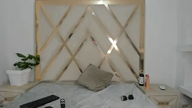 Selenaasm online show from 02/05/26, 08:46