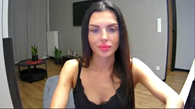 Snapshot of Addisonadore chatting on 06/11/26, 12:32 Addisonadore online show from 06/11/26, 12:32