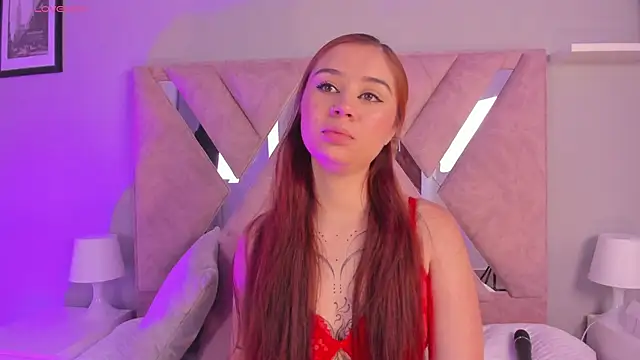 Snapshot of Amelia_Saenz_ chatting on 04/07/26, 01:44 Amelia Saenz online show from 04/07/26, 01:44