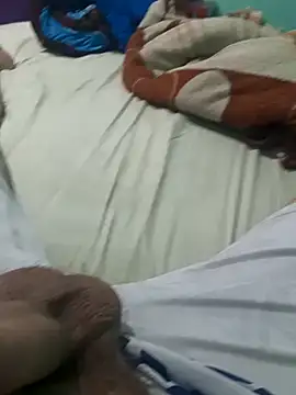 Snapshot of gabrielactivo chatting on 12/19/25, 11:23 gabrielactivo online show from 12/19/25, 11:23