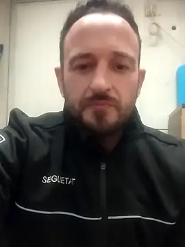 Snapshot of Tonybp84 chatting on 12/17/25, 02:50 Tonybp84 online show from 12/17/25, 02:50