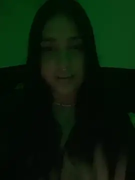 Snapshot of pudizinhaa_ chatting on 03/05/26, 03:24 pudizinhaa online show from 03/05/26, 03:24
