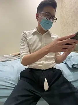 Snapshot of YourBoYyyyyyyy chatting on 06/16/26, 02:30 YourBoYyyyyyyy online show from 06/16/26, 02:30