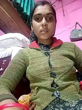 Snapshot of Cutsedi83 chatting on 12/14/25, 02:06 Cutsedi83 online show from 12/14/25, 02:06