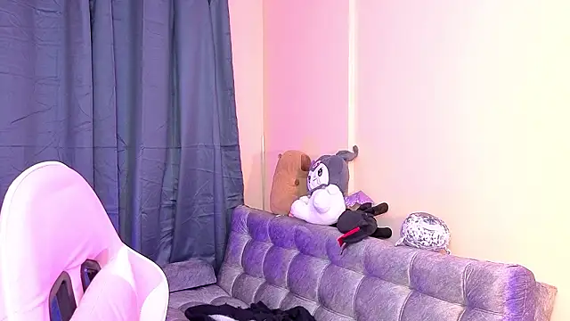 bonnieTaylor1 online show from 02/03/26, 06:40