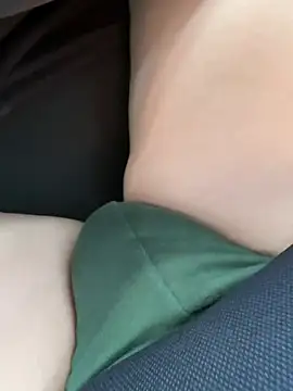 Snapshot of mynameissac chatting on 03/11/26, 10:10 mynameissac online show from 03/11/26, 10:10