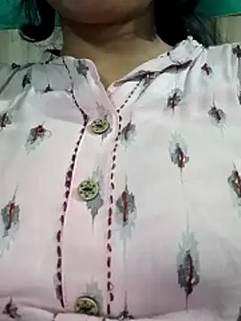 Snapshot of teena-11 chatting on 05/15/26, 01:40 teena-11 online show from 05/15/26, 01:40