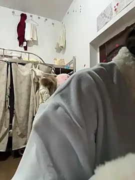 Snapshot of Kawaii-P chatting on 12/19/25, 09:27 Kawaii-P online show from 12/19/25, 09:27