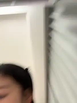 Snapshot of Kawaii-P chatting on 12/20/25, 08:10 Kawaii-P online show from 12/20/25, 08:10