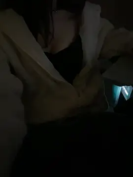 Snapshot of ddbb0000 chatting on 02/09/26, 01:37 ddbb0000 online show from 02/09/26, 01:37