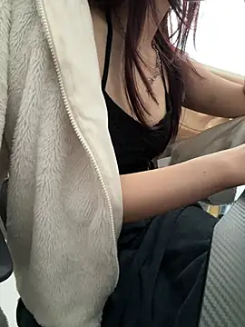 Snapshot of ddbb0000 chatting on 02/17/26, 06:32 ddbb0000 online show from 02/17/26, 06:32