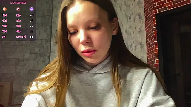 Snapshot of Cara_Sweet1 chatting on 05/03/26, 05:41 Cara Sweet1 online show from 05/03/26, 05:41