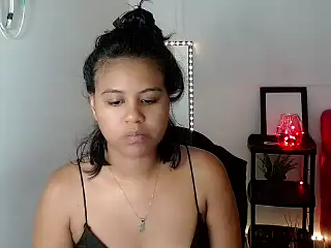 Snapshot of Shawnycarson chatting on 04/29/26, 06:03 Shawnycarson online show from 04/29/26, 06:03