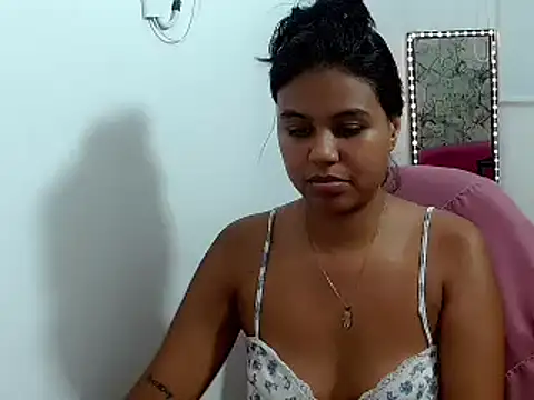 Snapshot of Shawnycarson chatting on 05/14/26, 05:31 Shawnycarson online show from 05/14/26, 05:31