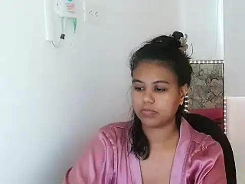 Snapshot of Shawnycarson chatting on 06/20/26, 04:32 Shawnycarson online show from 06/20/26, 04:32