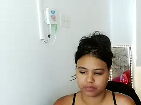 Snapshot of Shawnycarson chatting on 07/16/26, 06:03 Shawnycarson online show from 07/16/26, 06:03
