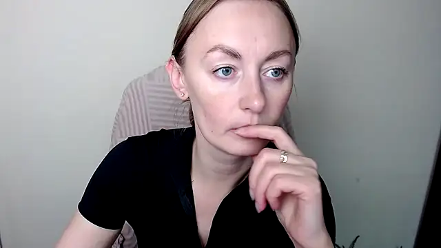 LiaSeass  online show from 01/10/26, 09:33