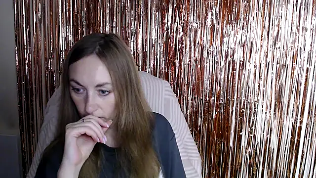 Snapshot of LiaSeass_ chatting on 07/14/26, 12:44 LiaSeass online show from 07/14/26, 12:44